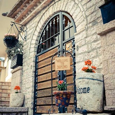 Hotel Domino Gjirokastra Kültér fotó