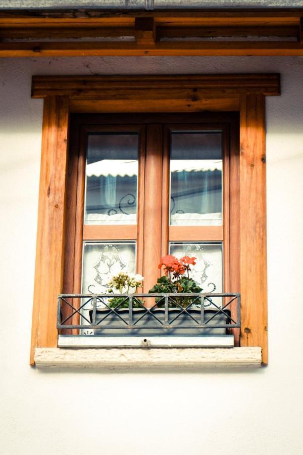 Hotel Domino Gjirokastra Kültér fotó