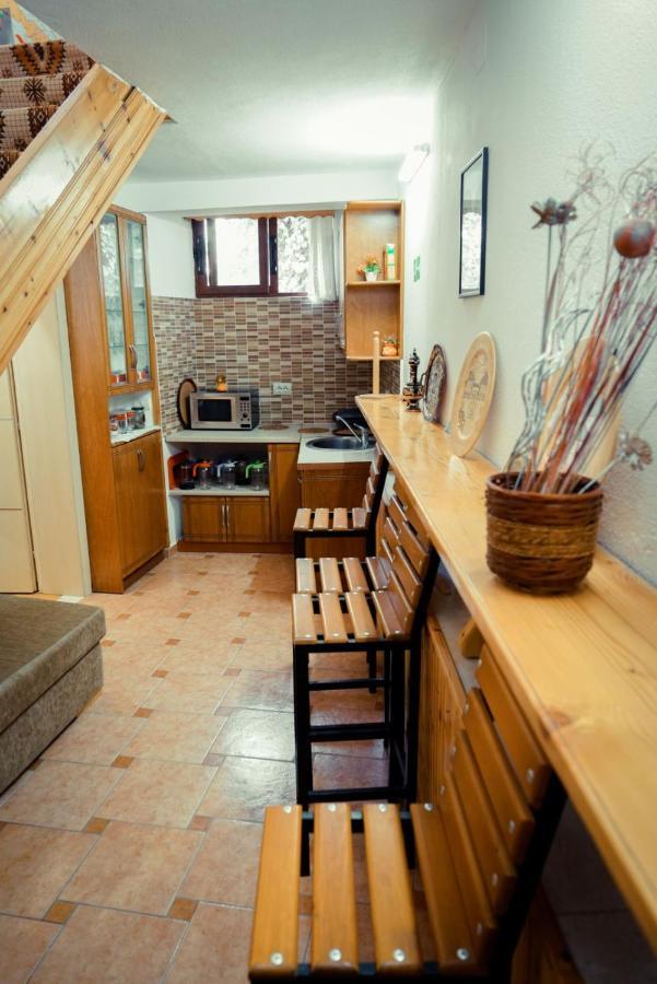 Hotel Domino Gjirokastra Kültér fotó