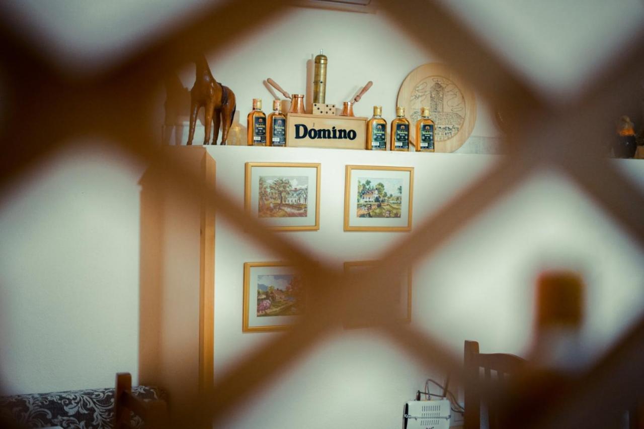 Hotel Domino Gjirokastra Kültér fotó
