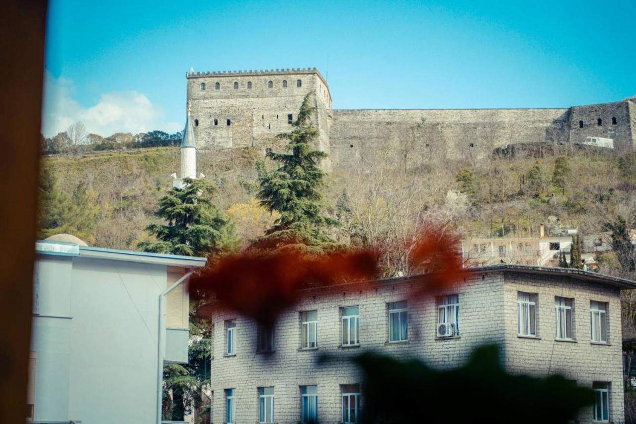 Hotel Domino Gjirokastra Kültér fotó
