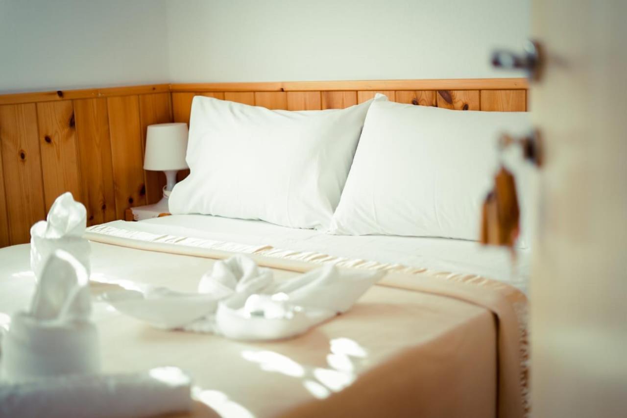 Hotel Domino Gjirokastra Kültér fotó