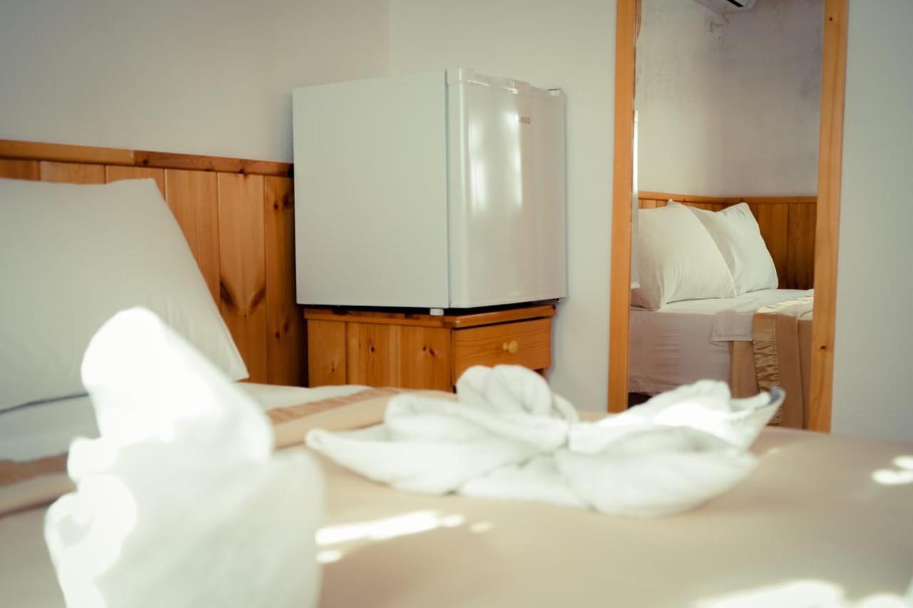 Hotel Domino Gjirokastra Kültér fotó